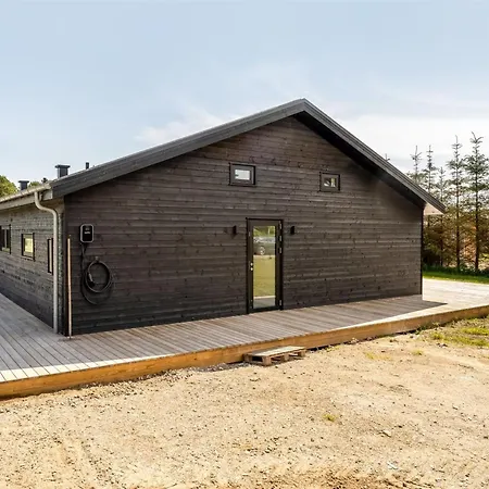 Mads - 700m From The Sea By Interhome *